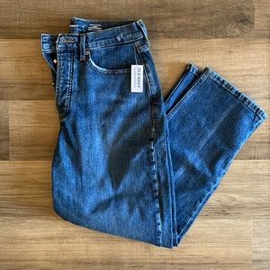 Button fly, extra high rise, sky hi straight jeans